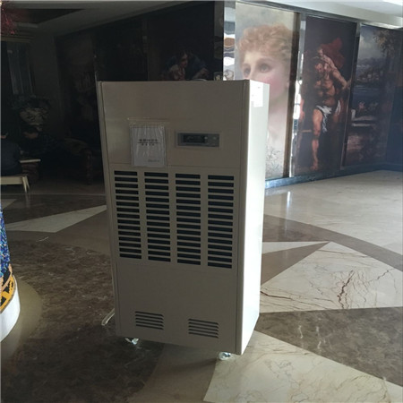 地下室很潮濕怎么辦，地下室除濕機(jī)管用